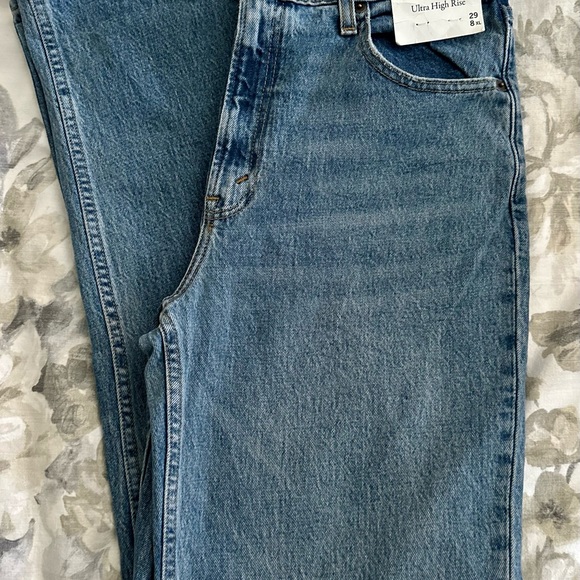 ✨✨✨NWT Abercrombie X-Long Ultra High Rise 90’s Jeans - Picture 4 of 5
